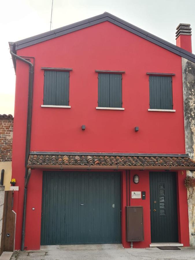 Вілла Novalesi Red House Ноале Екстер'єр фото